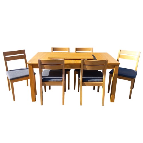 414 - OAK EXTENDING TABLE AND 6 CHAIRS