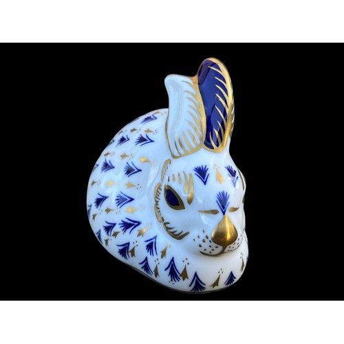 530 - A ROYAL CROWN DERBY RABBIT