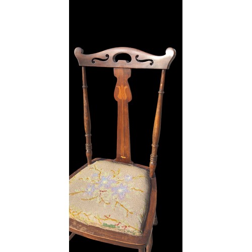 370 - AN ART NOVEAU INLAID SIDECHAIR