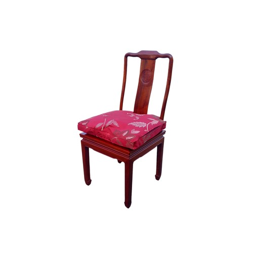 164A - AN ORIENTAL OVAL ROSEWOOD TABLE ND 4 CHAIRS