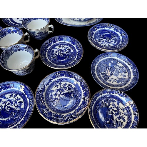 34 - A TABLE LOT OF BLUE WARES MOSTLY BURLEIGHWARE