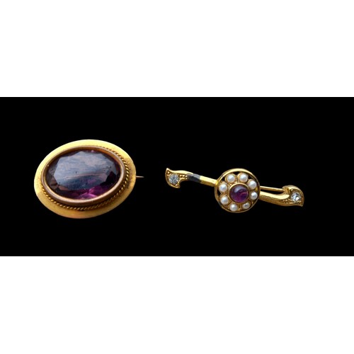 224 - A  VICTORIAN AMETHYST BROOCH AND 1 OTHER