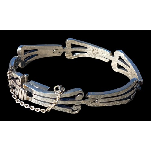 164 - FANCY 6 PANEL SILVER BRACELET WITH SAFETY CHAIN 38.4gms