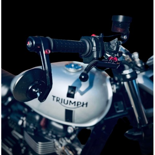 562 - 2018 TRIUMPH STREET TWIN 900 (WITH EXTRAS) COMES WITH FULL TRIUMPH SERVICE HISTORY 20,500 MILES

MOD... 