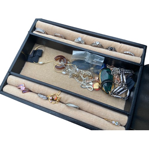 13 - A LEATHER JEWELLERY BOX AND CONTENTS