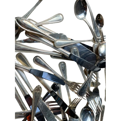 89 - A LARGE QUALITY SILVER PLATE CUTLERY SET