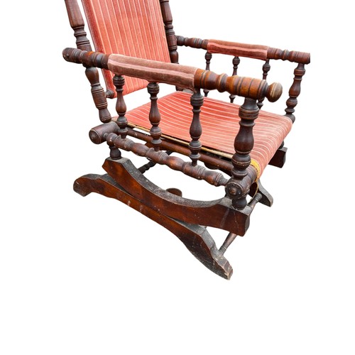 120 - ANTIQUE AMERICAN ROCKER CHAIR