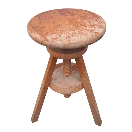 293 - A REVOLVING STOOL