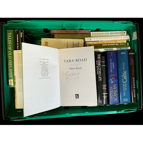 300 - A BOX OF APPROX 27 MAINLY IRISH LITERATURE BOOKS 1 SIGNED