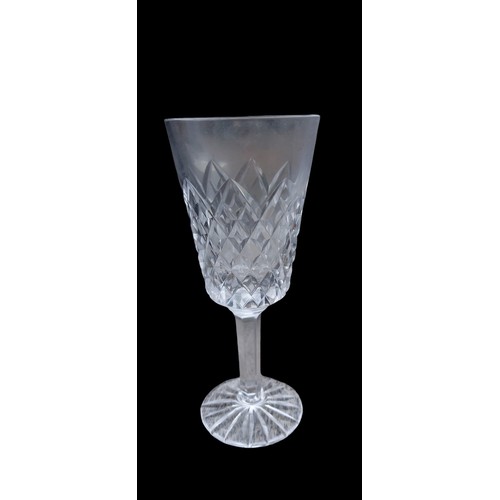 306 - A SET OF 9 TYRONE CRYSTAL STEMMED GLASS