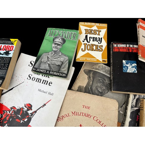 313 - A LARGE SELECTION OF MILITARY/WAR RELATED BOOKS AND MAGAZINES