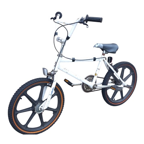 330 - A WHITE BMX BICYCLE