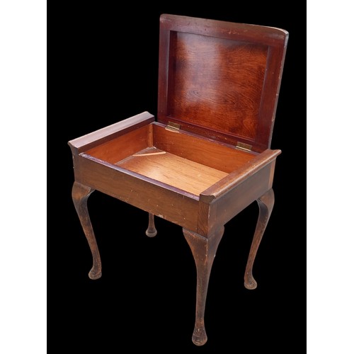 357 - MAHOGANY CAB LEGGED PIANO STOOL