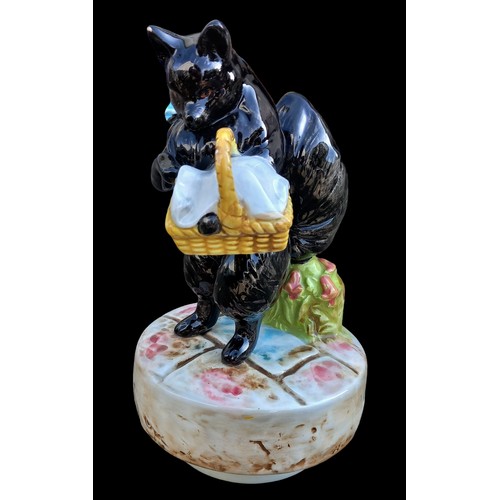 374 - BEATRIX POTTER MUSICAL FIGURINE (SLIGHT CHIP)