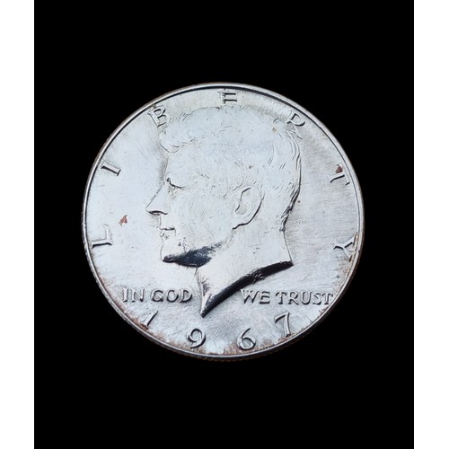 528 - A 1967 AMERICAN SILVER HALF DOLLAR