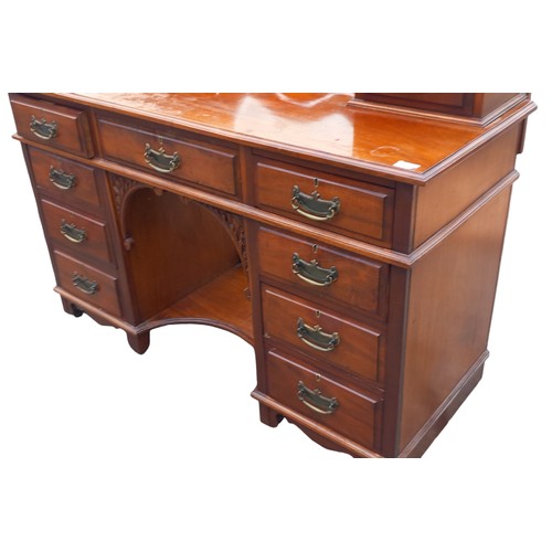 393 - A VICTORIAN WALNUT DRESSING CHEST WITH ORNATE MIRROR