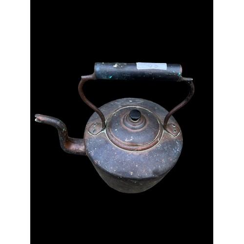 404 - AN ANTIQUE COPPER KETTLE