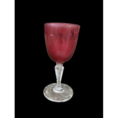 407 - A LOT OF 5 ASSORTED RUBY DRINKING GLASS ON CLEAR GLASS STEMS