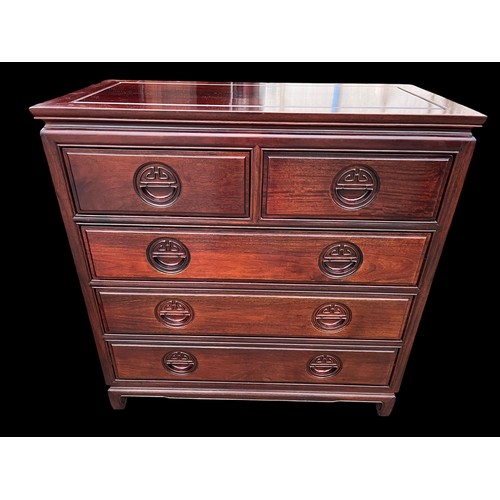 424 - A REAL QUALITY  ORIENTAL ROSEWOOD 2 OVER 2 CHEST OF DRAWERS  WITH CARVED RECESSED HANDLES AND ALL DR... 