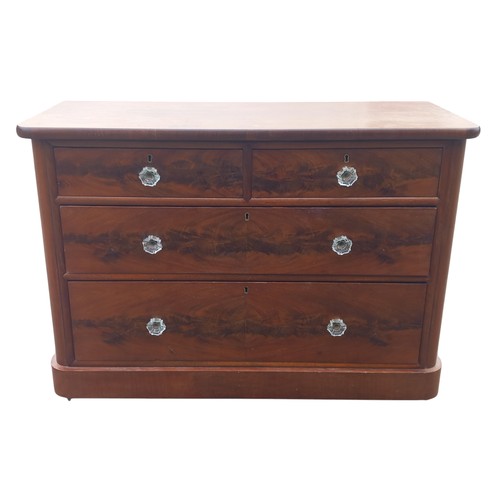 429 - A BEAUTIFUL  VICTORIAN MAHOGANY 2 OVER 2 CHEST DRAWERS ON  CASTORS 45.5 x 19 x 32