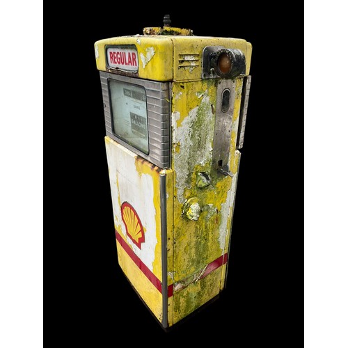 520B - A VINTAGE SHELL GAS PETROL PUMP