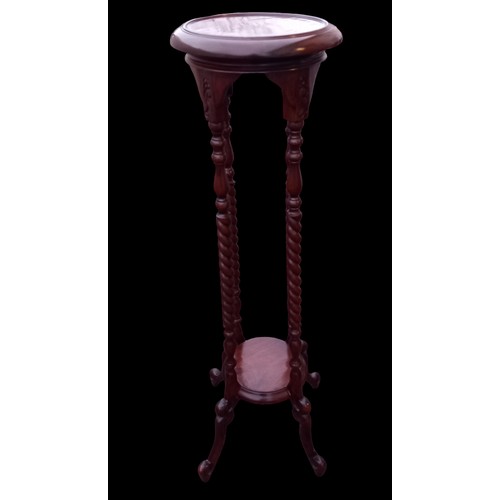 690 - A GOOD QUALITY BARLEY TWIST MAHOGANY PLANTSTAND