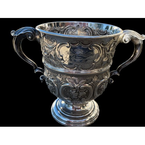 587 - A SUPERB AND VERY UNIQUE SOLID IRISH SILVER CUP HALLMARK INDICATES DATED 1808 431grm