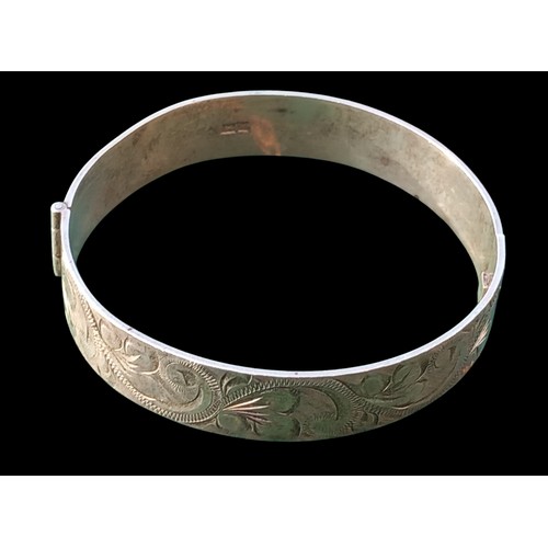 261 - SILVER BANGLE 24.7g