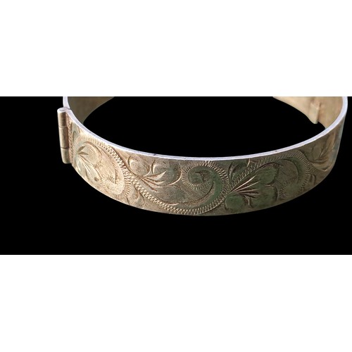 261 - SILVER BANGLE 24.7g