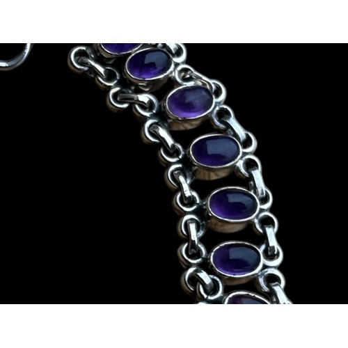 282 - A BEAUTIFUL SILVER BRACELET SET WITH AMETHYST