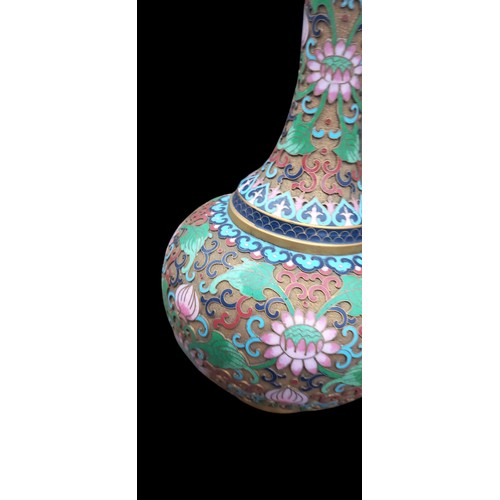 323 - A STUNNING,HIGHLY DECOARTIVE, COLOURFUL FLORAL DESIGNED CLOISONNE VASE 8