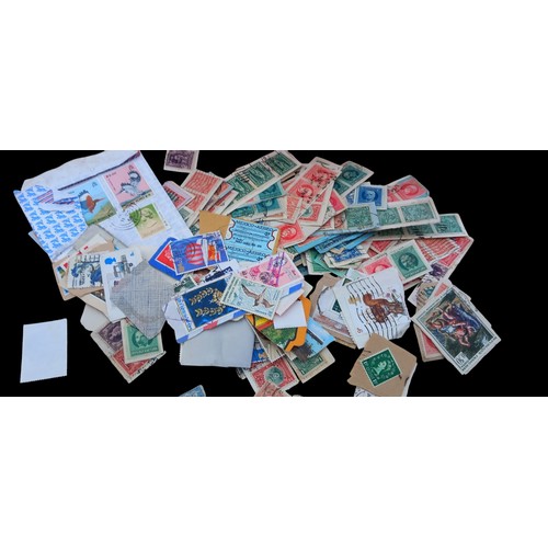 454 - A STAMP COLLECTION