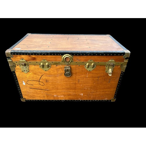 439 - A QUALITY PINR TRUNK WITH LEATHER TRIM 35x20x18