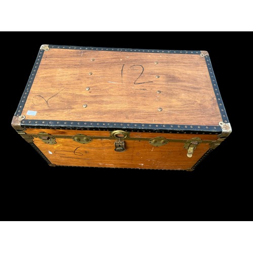 439 - A QUALITY PINR TRUNK WITH LEATHER TRIM 35x20x18