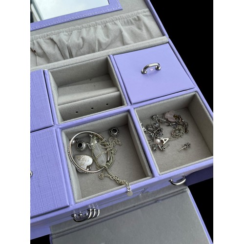 132 - JEWELLREY BOX AND CONTENTS (SOME SILVER)