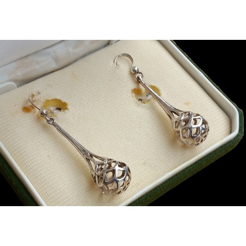 226 - A PAIR OF LARGE SILVER DROP EARRINGS