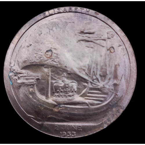 203 - ELIZABETH II COPPER MEDAL