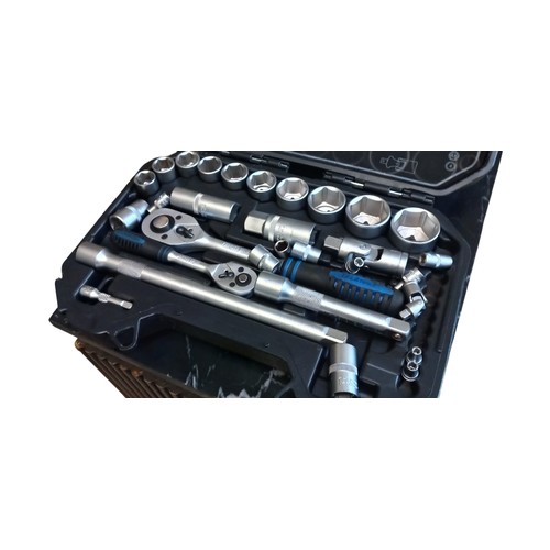 117 - A CASED TALA TOOLS SOCKET SET