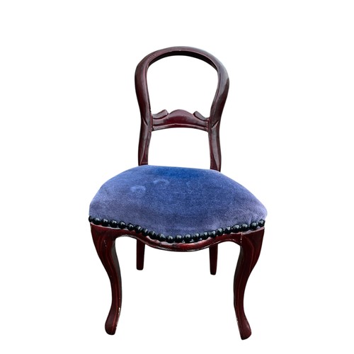 304 - MINITURE BARBACK DOLLS CHAIR