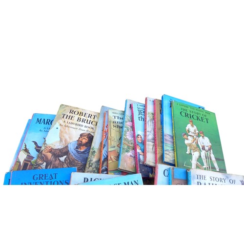 313 - LOT OF VINTAGE LADYBIRDS BOOKS