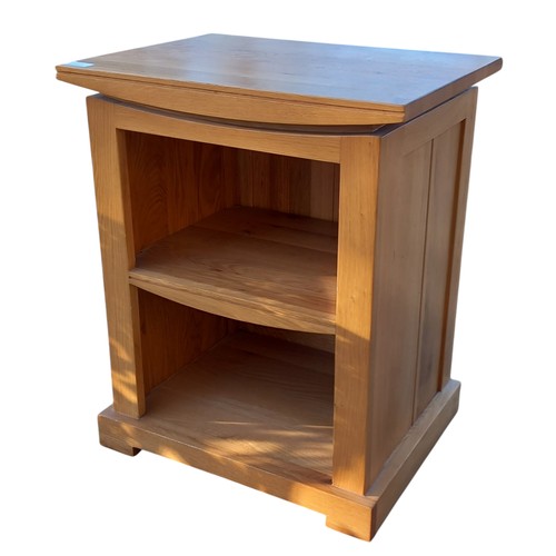 395 - OAK SIDE TABLE WITH SHELVING