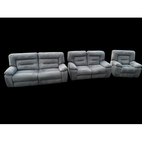 407 - AS NEW 3, 2, 1 GREY FINISHED SUITE WITH AN ELECTRIC RECLINING ARMCHAIR