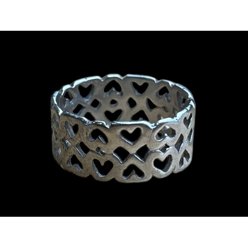 617 - A SILVER OPENWORK HEART RING