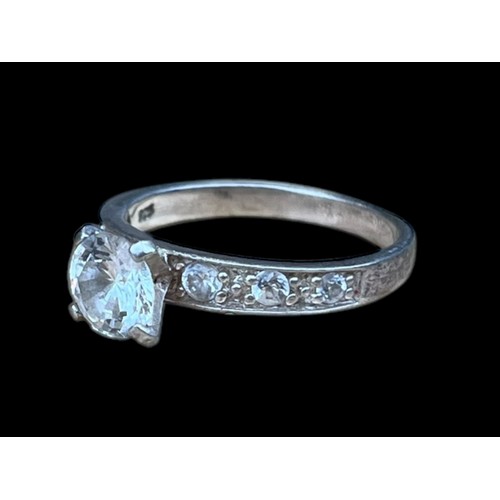 615 - A SILVER GEM SET SILVER SOLITAIRE RING