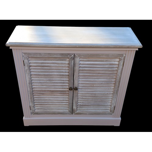 772 - NEW LIGHT GREY 2 DOOR CABINET