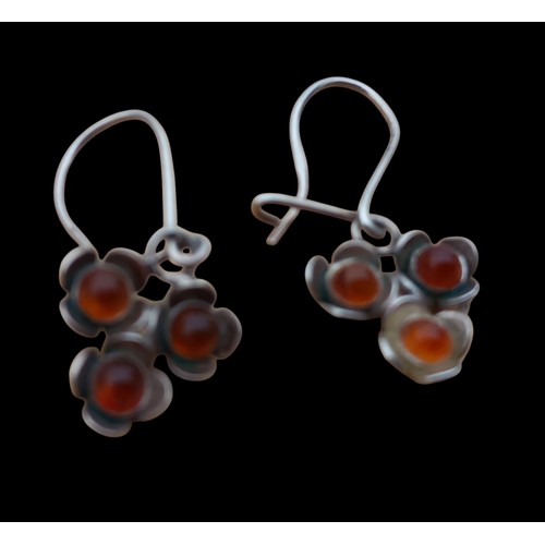 278 - PAIR OF SILVER AND AMBER SHAMROCK EARRINGS