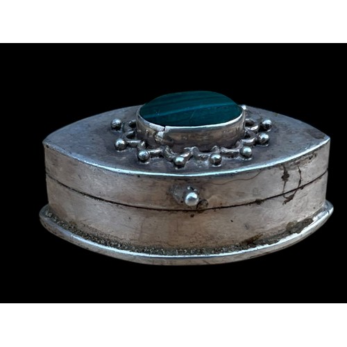 615 - A SILVER AND MALACITE PILL BOX