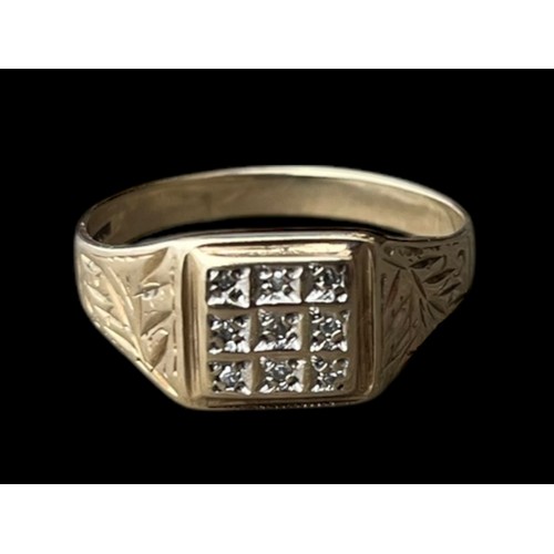 699 - AN ORNATE 9ct GOLD DIAMOND SET RING SIZE W