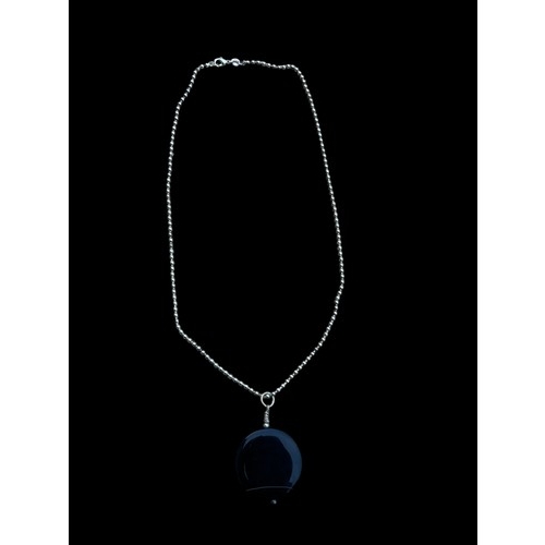 310 - A SILVER BALL CHAIN WITH A SILVER AND STONE PENDANT