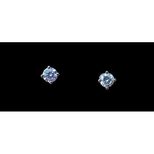 716 - A NEW PAIR OF 18ct DIAMOND (0.47ct )  SOLITAIRE EARRINGS  IN 4 CLAW MOUNT